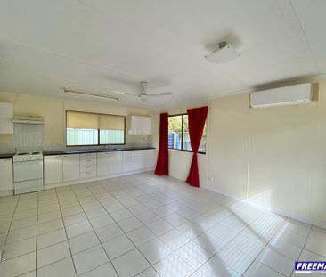 Unit in complex of 3 - Photo 6