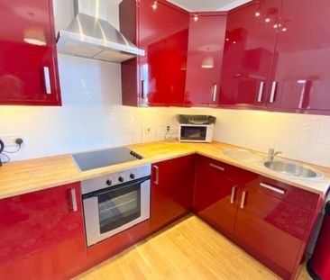 2 bedroom apartment to rent - Photo 4