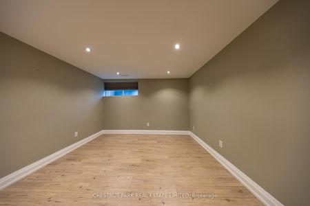 76 Berkinshaw Crescent - Photo 4