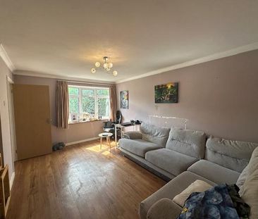 3 bedroom property to rent - Photo 2