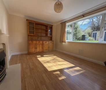 1 bedroom ground floor flat to rent - Photo 2
