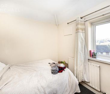 5 bedroom semi-detached house to rent - Photo 5