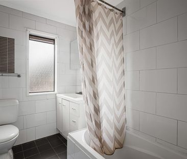 Renovated Home !! - Photo 2