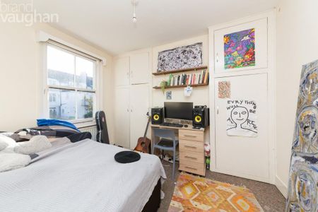 5 bedroom terraced house to rent - Photo 2