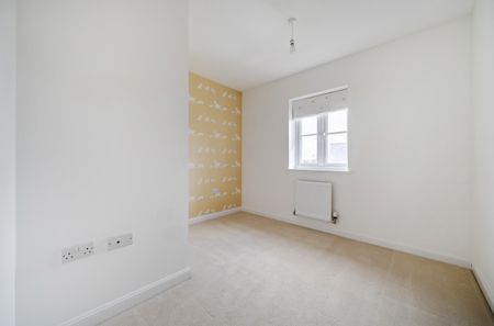 4 bedroom terraced house to rent - Photo 3