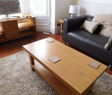 4 bedroom terraced house to rent - Photo 2