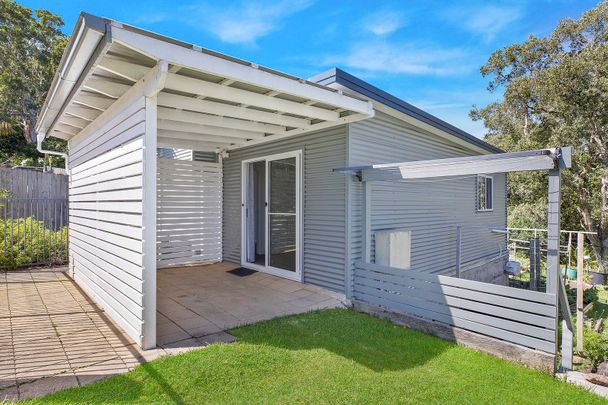 22a Lavinia Street, Forresters Beach NSW 2260 - Apartment For Rent | Domain - Photo 1