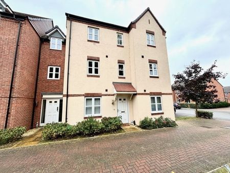 Chatham Road, Stratford-upon-Avon, CV37 - Photo 3