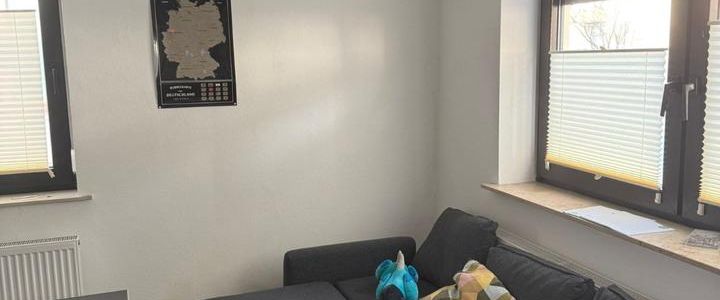 Großzügige sanierte 2,5-Zimmer-Wohnung mit EBK in Leider - Photo 1