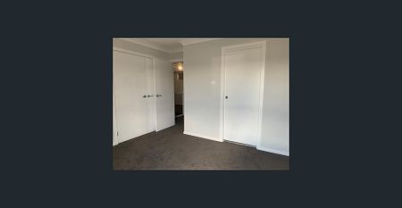 Near New 4 Bedroom Home - Photo 5