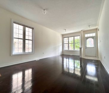 For Lease - 202 Harbord Street, Markham, Ontario - Photo 2