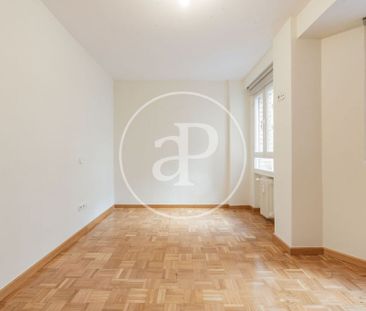 Luxury Apartment for rent in Madrid, Autonomous Region of Madrid - Photo 6