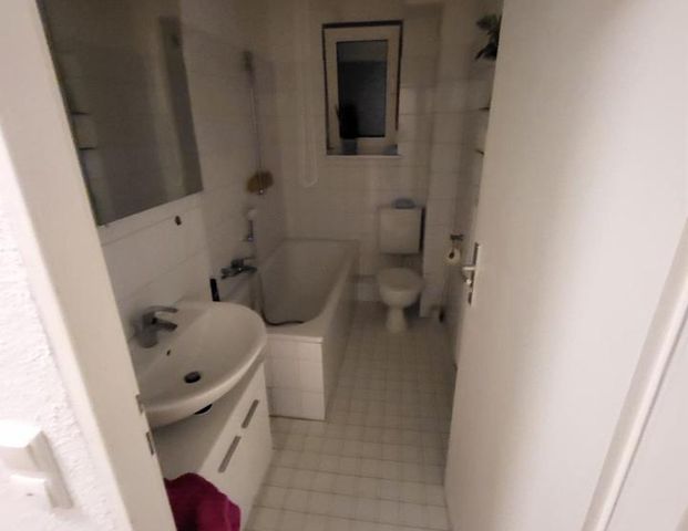 2 Zimmer Wohnung mit Balkon in Bad Vilbel (Heilsberg) - Foto 1