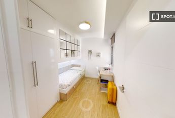 granada, Andalusia 18011