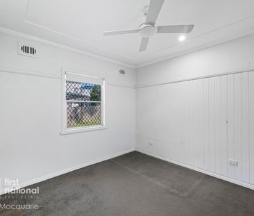 Comfortable & Convenient Lakeside Living - Photo 3