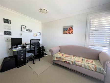 Home For Rent - Photo 3