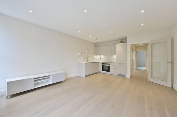2 bedroom flat to rent - Photo 1