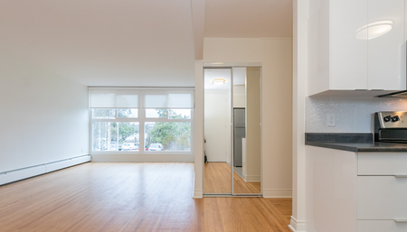 Christie Point Apartments - Photo 4
