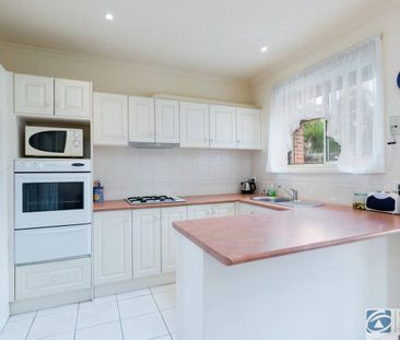 Modern 3-Bedroom Unit – Prime Cranbourne Location - Photo 5