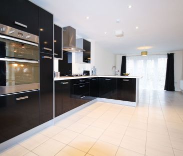 24 Sorrel Drive, Kirkby-in-Ashfield, Nottinghamshire, NG17 8RW - Photo 1