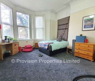 10 Bedroom House, Headingley, Leeds, LS6 - Photo 2