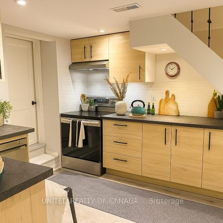 For Lease - 126 Weldrick Rd Road Unit# Lower, Richmond Hill, Ontario - Photo 3