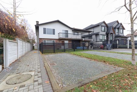 8967 138 Street, Surrey - Photo 2