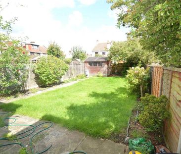 4 bedroom semi-detached house to rent - Photo 5