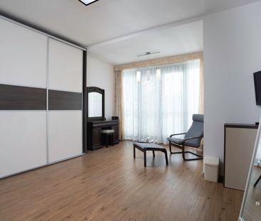 Pronájem rodinného domu 204 m², Nad sadem 561, Praha - Photo 5