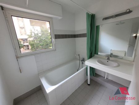 Location Appartement 4 pièces 97m² AIX EN PROVENCE 13100 - Photo 3