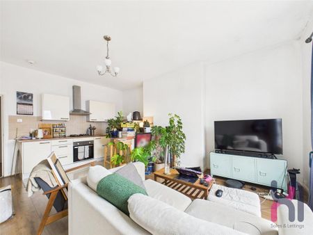 1 bedroom property to rent - Photo 2