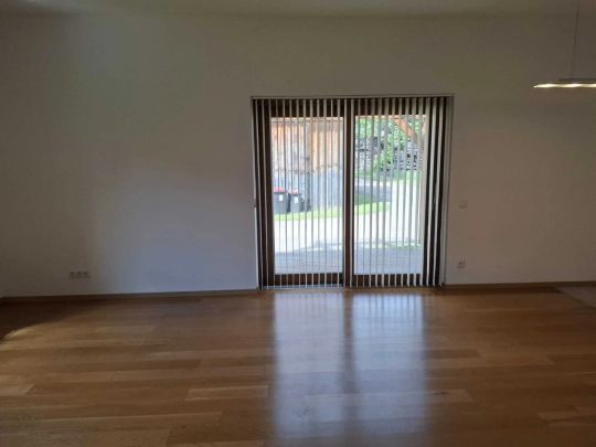 Attraktive, ebenerdige Wohneinheit mit Gartenbenutzung! - Foto 1