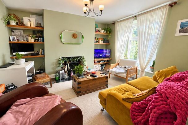 3 bedroom terraced house to rent - Photo 1