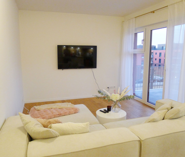 Atmosphärischer Altbauklassiker mit Dielen und EBK - tolle Lage Rad... - Photo 3