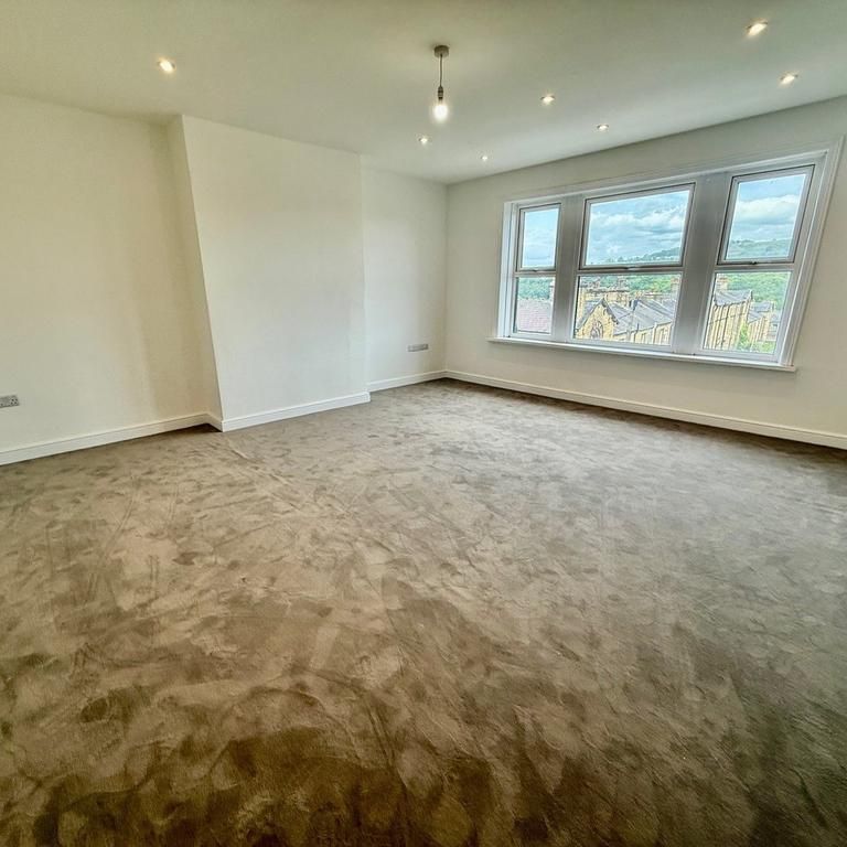 3 bedroom apartment to rent - Photo 1
