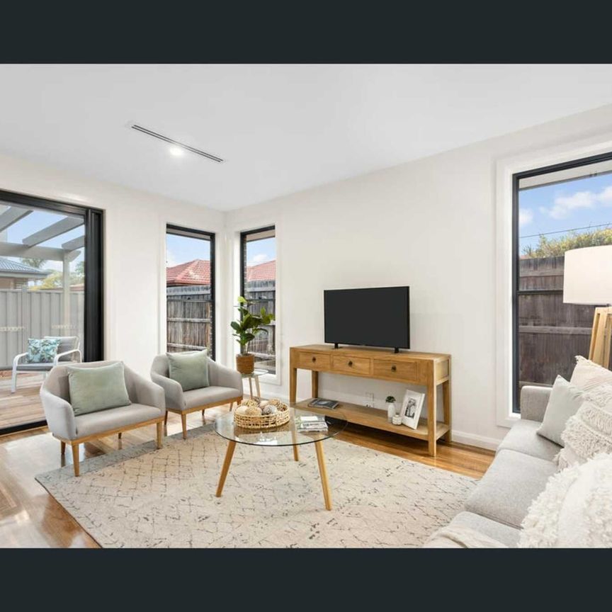 Lifestyle, Location & Brand-New Bayside Luxury - Photo 1