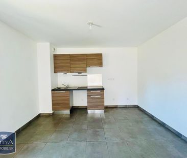 Location Appartement 3 pièces 64m² MARTIGUES 13500 - Photo 3