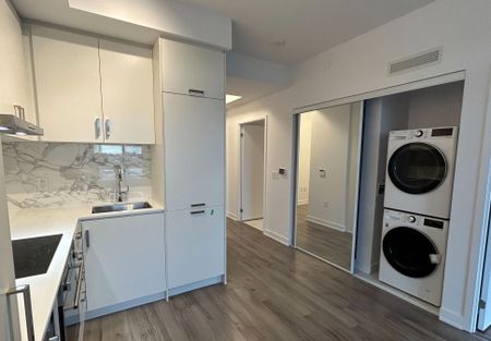 For Lease - 60 Honeycrisp Crescent Unit# 1211, Vaughan, Ontario - Photo 5