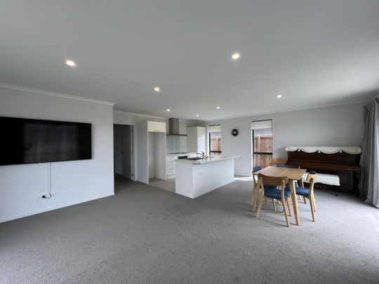 30 Sholto Duncan Crescent, Halswell - Photo 1