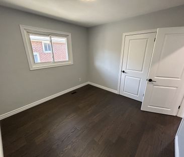 For Lease - 125 Cabot Street Unit# Main, Oshawa, Ontario - Photo 5
