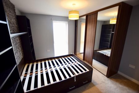 Monticello Way, Coventry - 3 Bedroom Apartment with Ensuite - Photo 5