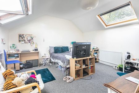 4 bedroom house to rent - Photo 2