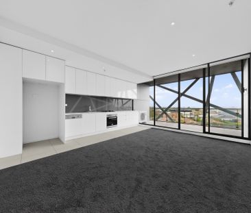 Private, Practical and Perfectly Positioned - Photo 4