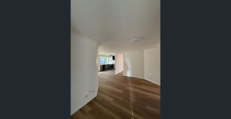 Newly Renovated Family Home with Side Access and Outdoor Huge Space - Photo 2