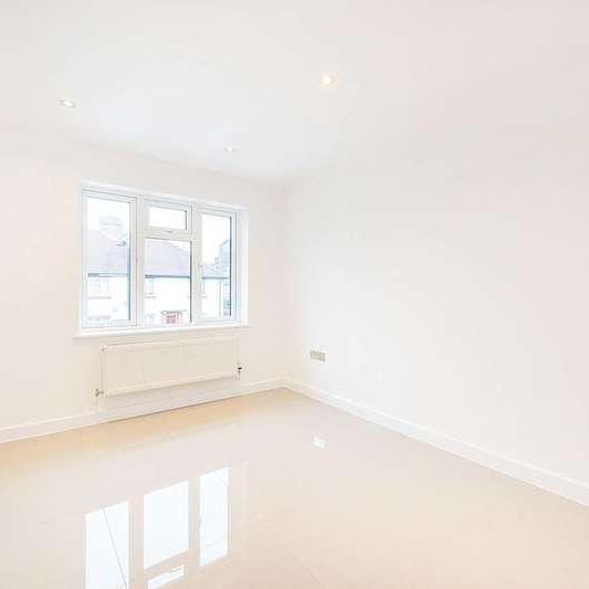 Perryn Road, East Acton, W3 - Photo 1