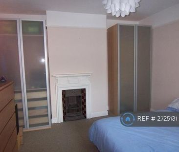 1 bedroom in a house share to rent - Photo 5