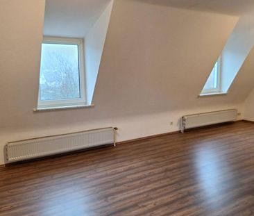 Gemütliche ca. 50 qm DG-Wohnung Solingen-Klauberg - Foto 1
