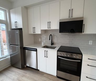 70 Havelock Street - Photo 2