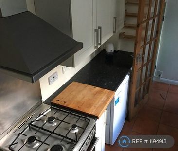 2 bedroom terraced house to rent - Photo 2
