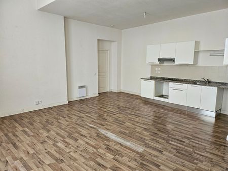 A LOUER NARBONNE APPARTEMENT T2 - Photo 3